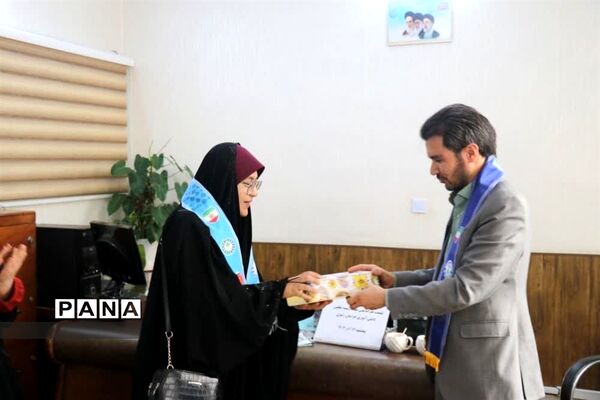نشست هم‌اندیشی مجلس دانش‌آموزی خراسان رضوی