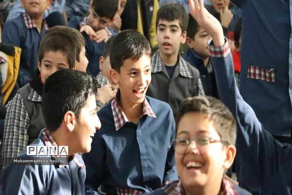 محفل انس با قرآن کریم در هفته قرآن عترت و نماز در ساوه