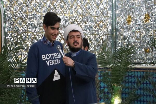 محفل انس با قرآن کریم در هفته قرآن عترت و نماز در ساوه