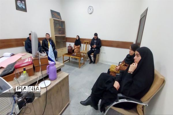 نشست صمیمی دانشجویان با دادستان عمومی و انقلاب  مرکز استان خراسان شمالی