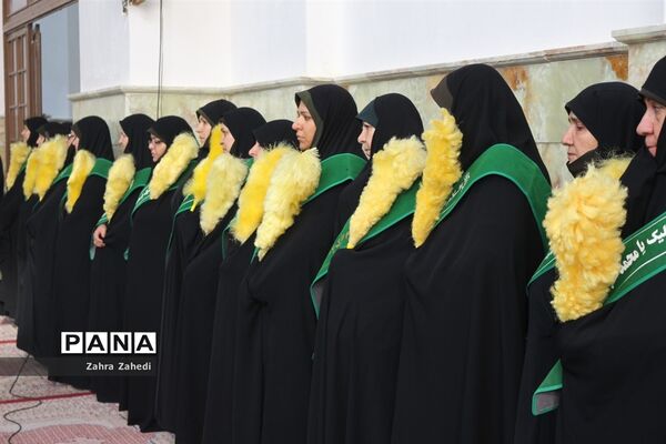 تشییع شهید گمنام در جمع دانش‌آموزان دهه هشتادی
