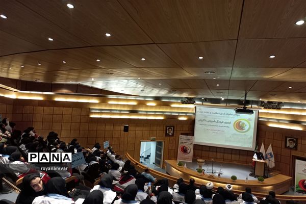 حضور اعضای جوانان فعال جمعیت هلال‌احمر استان خراسان شمالی  درکرمان