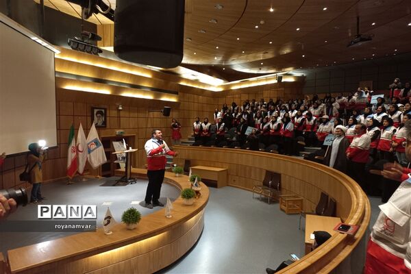 حضور اعضای جوانان فعال جمعیت هلال‌احمر استان خراسان شمالی  درکرمان