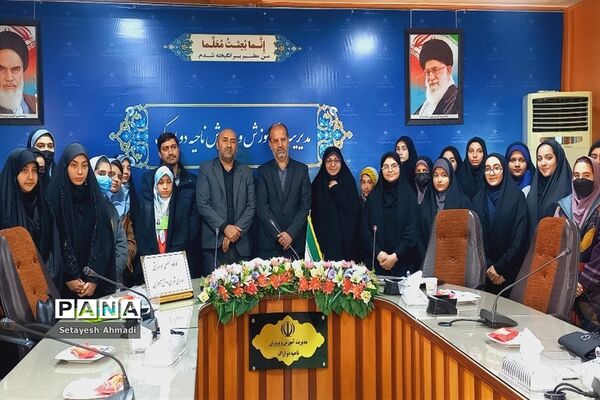 کارگاه تخصصی هم‌اندیشی روسای شورای دانش‌آموزی ناحیه ۲ اراک