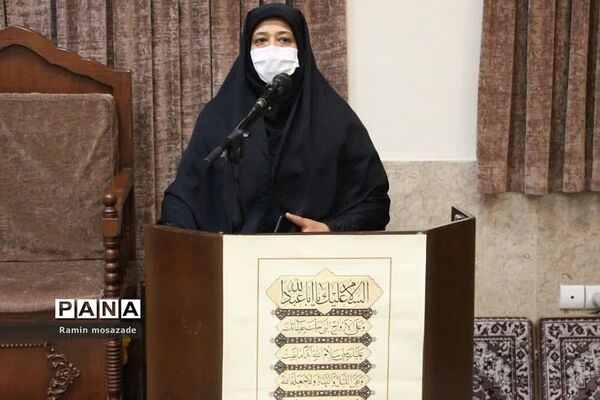 مراسم تجلیل از دانشجویان رتبه برتر کنکور سراسری در دفتر امام جمعه بخش رودهن
