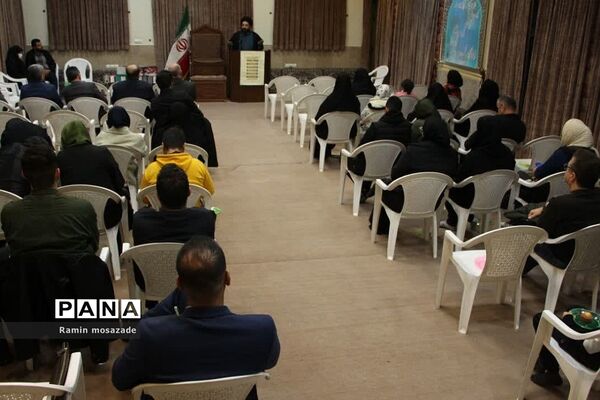 مراسم تجلیل از دانشجویان رتبه برتر کنکور سراسری در دفتر امام جمعه بخش رودهن