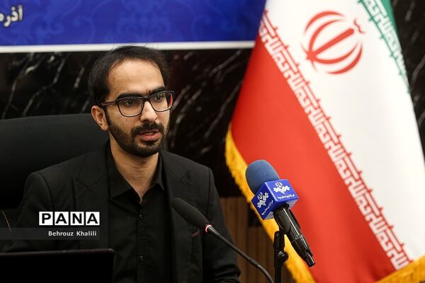 نشست خبری رئیس باشگاه دانش پژوهان جوان