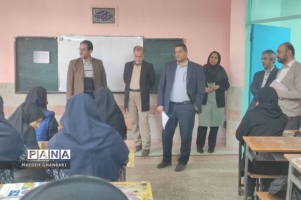 بازدید از هنرستان کار و دانش پروین اعتصامی شهرستان پردیس در جهت رفع مشکلات  بنای مدرسه