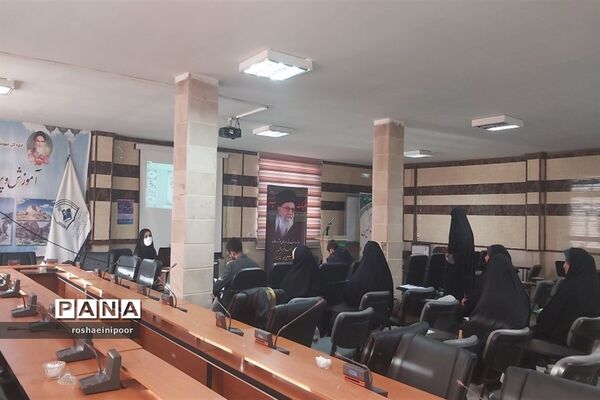 برگزاری  کارگاه توانمندسازی دبیران درس تفکر و سبک زندگی در شهرستان فیروزکوه