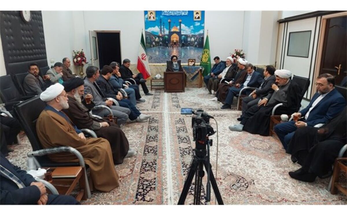 ضرورت آشنایی دانش‌آموزان با تاثیرات نماز جماعت‌