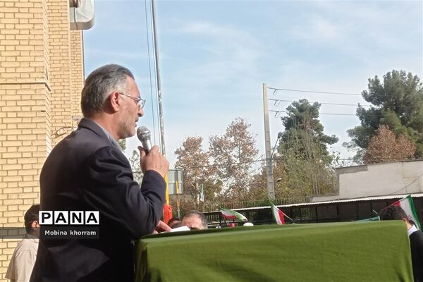 مراسم استقبال از پیکر شهید گمنام درمدرسه پسرانه خورسندیان(۲)