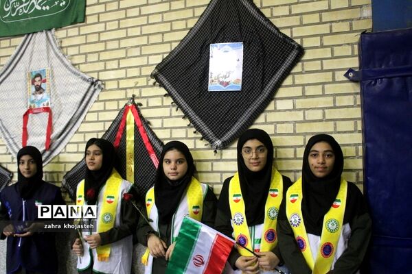 دانش‌آموزان بوشهری با شهید گمنام وداع کردند
