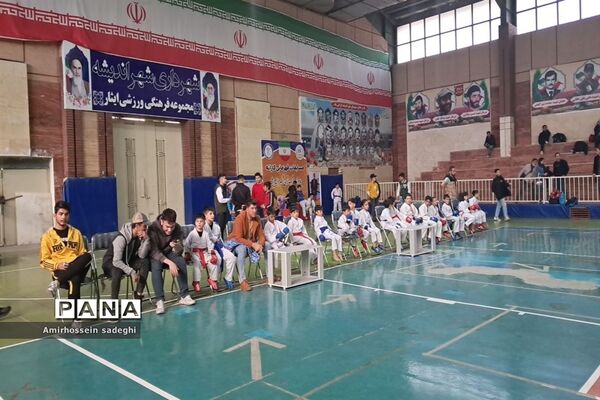 مسابقات کاراته در باشگاه ورزشی ایثار اندیشه