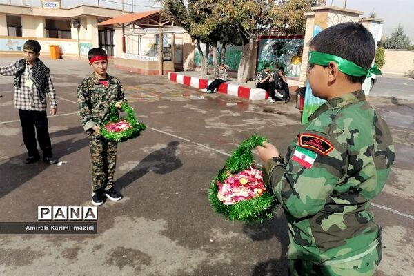 تشییع شهید گمنام در دبستان غنچه ها ولایت 2 ناحیه 3 شیراز