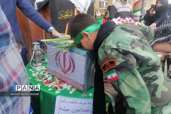 تشییع شهید گمنام در دبستان غنچه ها ولایت 2 ناحیه 3 شیراز