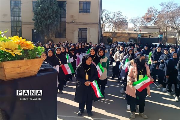 برگزاری مراسم  دهه فاطمیه در هنرستان بدیع ناحیه یک