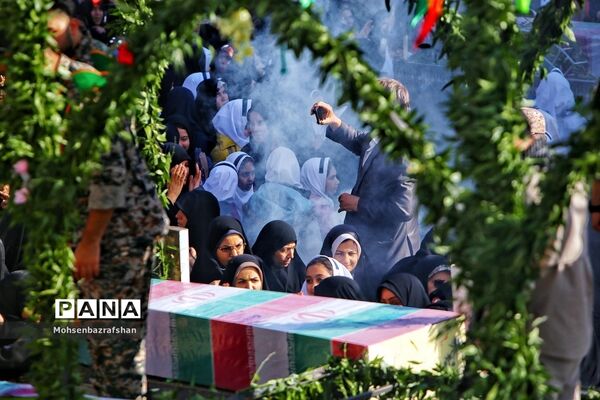 تشییع شهدای گمنام دفاع مقدس در دانسفهان