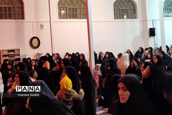 تشییع پیکر مطهر شهید گمنام بر دوش نماز گزاران شهرستان آباده