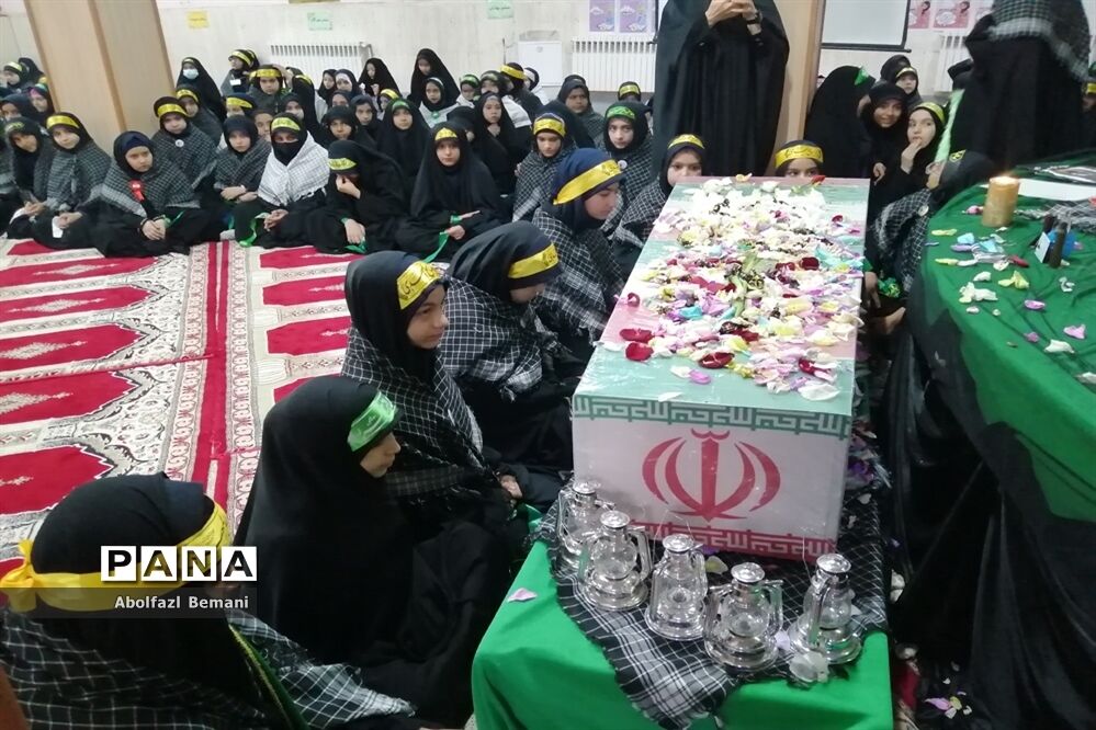 استقبال از پیکر مطهر شهید گمنام در مدرسه شاهد مریم قم