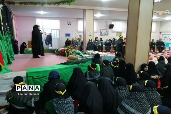 استقبال از پیکر مطهر شهید گمنام در مدرسه شاهد مریم قم