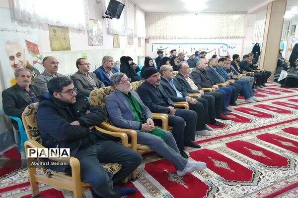 استقبال از پیکر مطهر شهید گمنام در مدرسه شاهد مریم قم