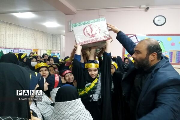 استقبال از پیکر مطهر شهید گمنام در مدرسه شاهد مریم قم