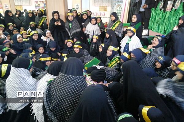 استقبال از پیکر مطهر شهید گمنام در مدرسه شاهد مریم قم