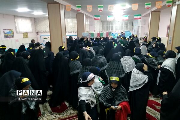 استقبال از پیکر مطهر شهید گمنام در مدرسه شاهد مریم قم