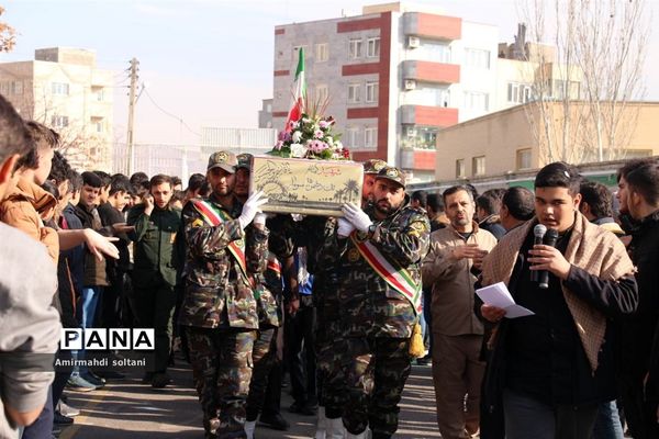 تشیع مهمان فاطمی در مدرسه شاهد تبریز