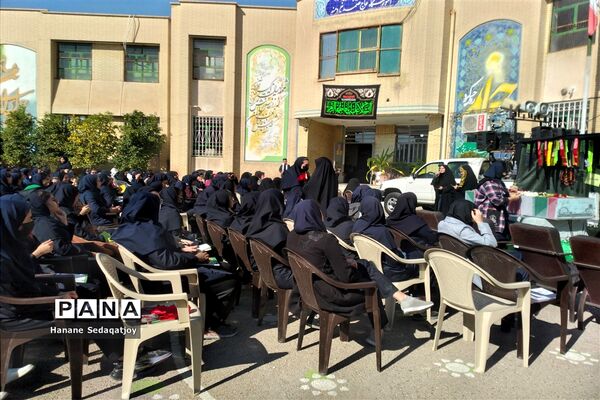 دبیرستان دخترانه فرزانگان 3 ناحیه 3 شیراز میزبان شهید گمنام شد