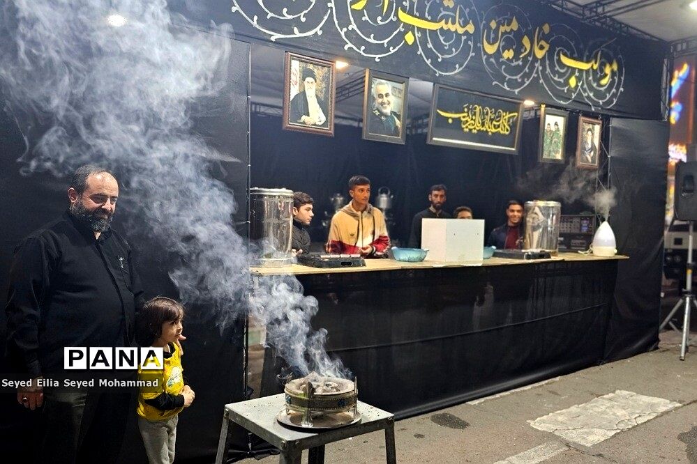 برپایی موکب دانش‌آموزی دبیرستان دکترمینو نیک‌نیان ناحیه یک شهرری