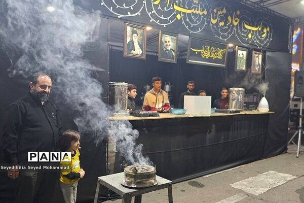 برپایی موکب دانش‌آموزی دبیرستان دکترمینو نیک‌نیان ناحیه یک شهرری