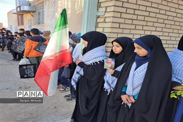 استقبال مردم شهر سورمق از پیکر مطهر شهید گمنام