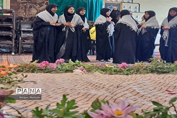 استقبال مردم شهر سورمق از پیکر مطهر شهید گمنام