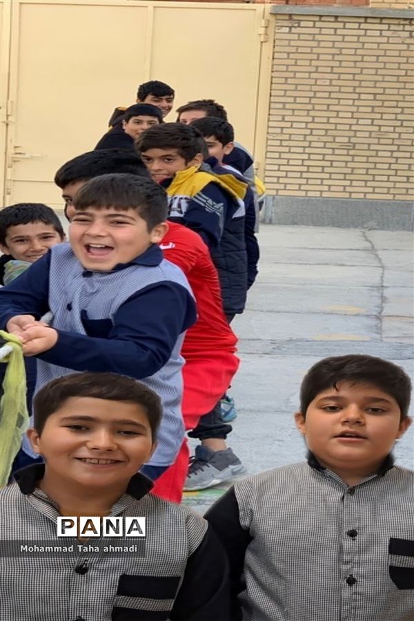 اجرای طرح مدام درمدرسه معلم شهرآشخانه