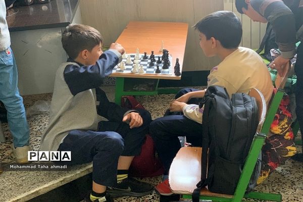 اجرای طرح مدام درمدرسه معلم شهرآشخانه