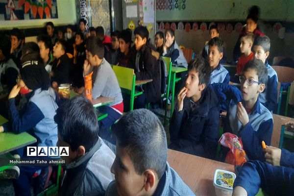 اجرای طرح مدام درمدرسه معلم شهرآشخانه