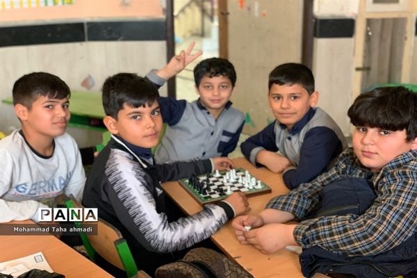 اجرای طرح مدام درمدرسه معلم شهرآشخانه