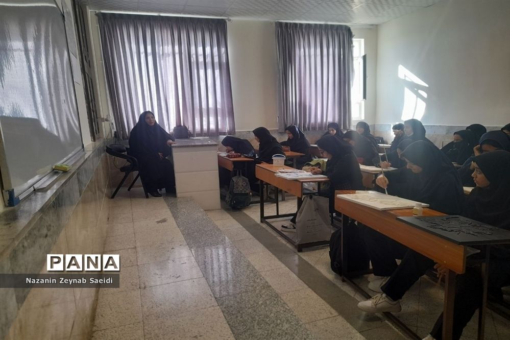 طرح مدام در دبیرستان دخترانه امام حسین شهرستان کاشمر