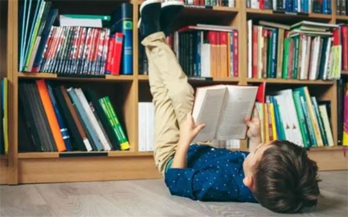 کتابخوانی از خانواده شکل می‌گیرد اما بقای آن را جامعه تعیین ‌می‌کند