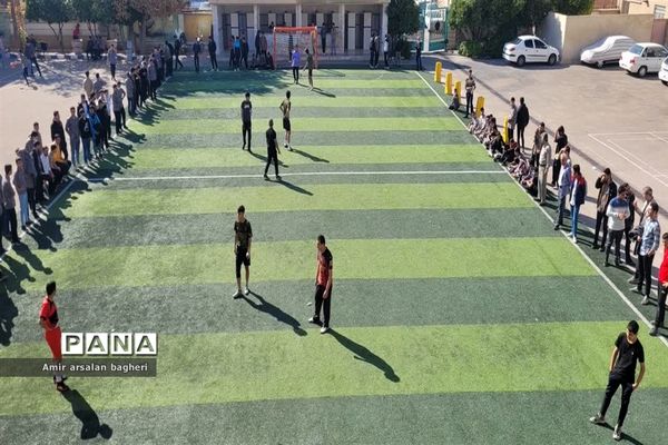 برگزاری المپیاد ورزشی درون مدرسه‌ای در دبیرستان نمازی