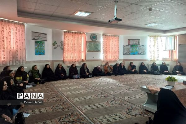 کارگاه آموزشی پیشگیری از آسیب های اجتماعی