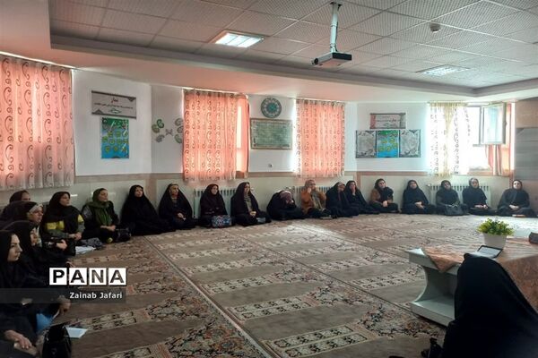 کارگاه آموزشی پیشگیری از آسیب های اجتماعی