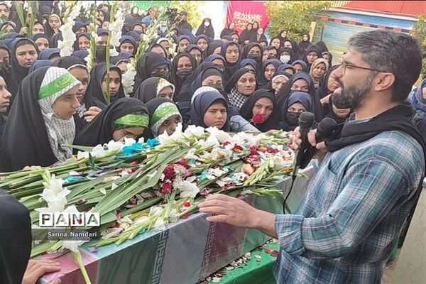 وداع با شهید گمنام در دبیرستان امام حسن عسکری2 ناحیه 3 شیراز