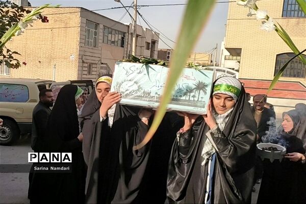 وداع با شهید گمنام در دبیرستان امام حسن عسکری2 ناحیه 3 شیراز