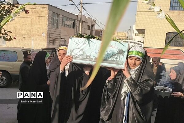 وداع با شهید گمنام در دبیرستان امام حسن عسکری2 ناحیه 3 شیراز