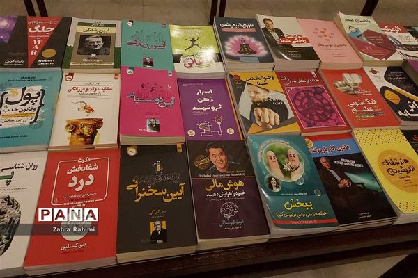 نمایشگاه کتاب و بازی‌های فکری در شهرستان محلات