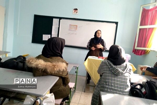افزایش سلامتی با اجرای طرح آهن‌یاری و حرکات کششی در دبیرستان حجاب ناحیه یک ری