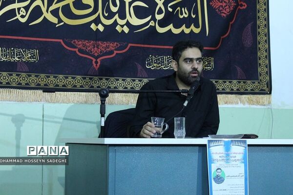 نشست تبیین و پرسش و پاسخ دانش‌آموزی در دبیرستان آیت‌الله هاشمی رفسنجانی باقرشهر