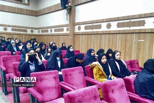 جلسه راهیان نور دانش‌آموزان دختر شهرستان سبزوار